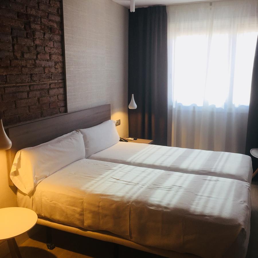 Hotel Transit Barcelona Ngoại thất bức ảnh